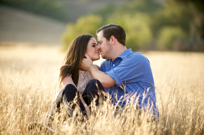 fields, engagement photos, www.davello.com